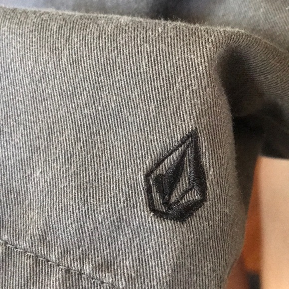 Volcom Short Men's Size 33 - Picture 4 of 5